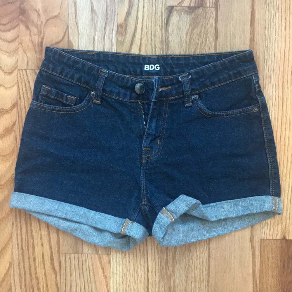 BDG Mid rise shortie Alexa jean shorts 25W